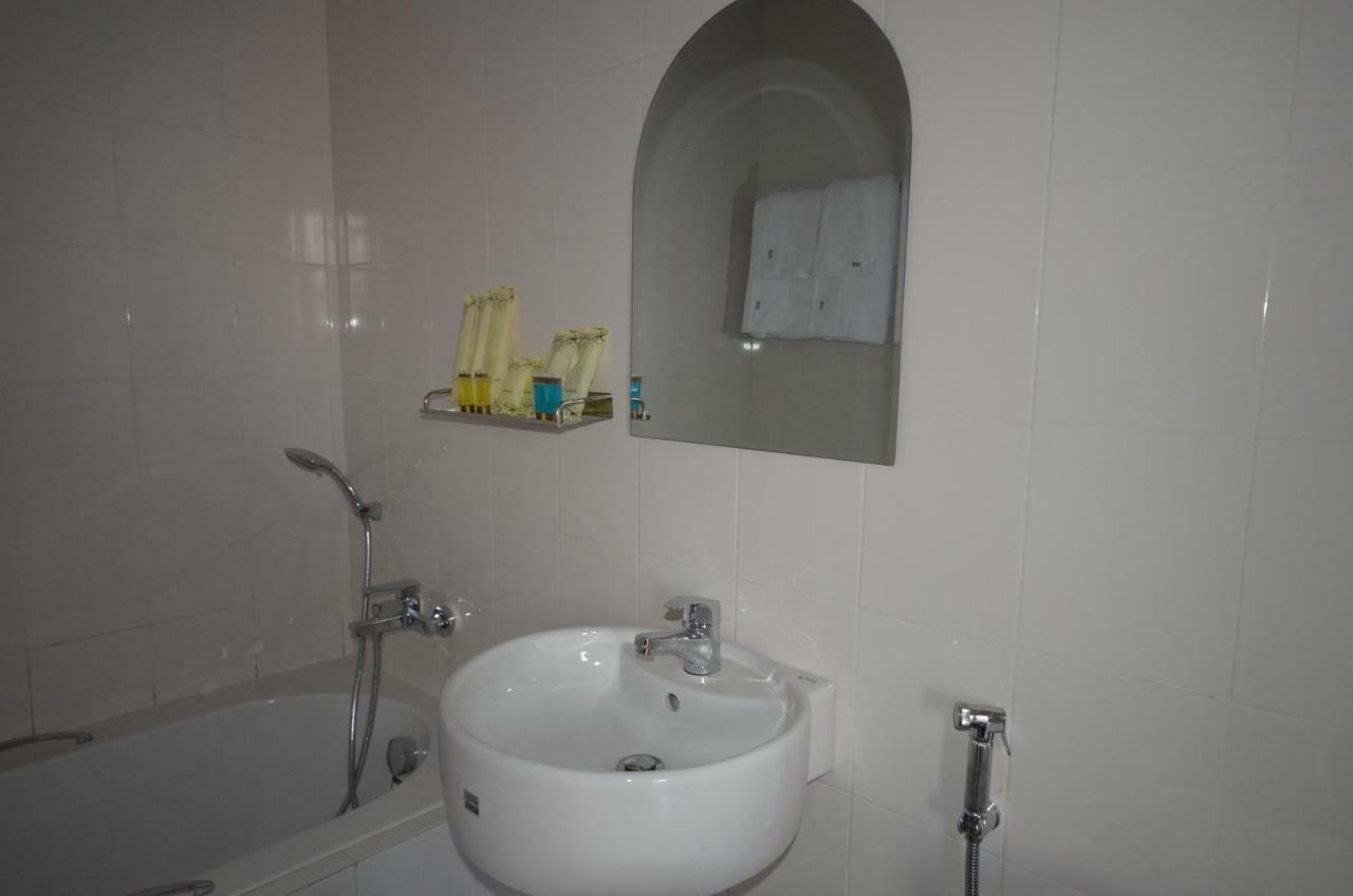 Inle Strand Hotel ยองชเว ภายนอก รูปภาพ